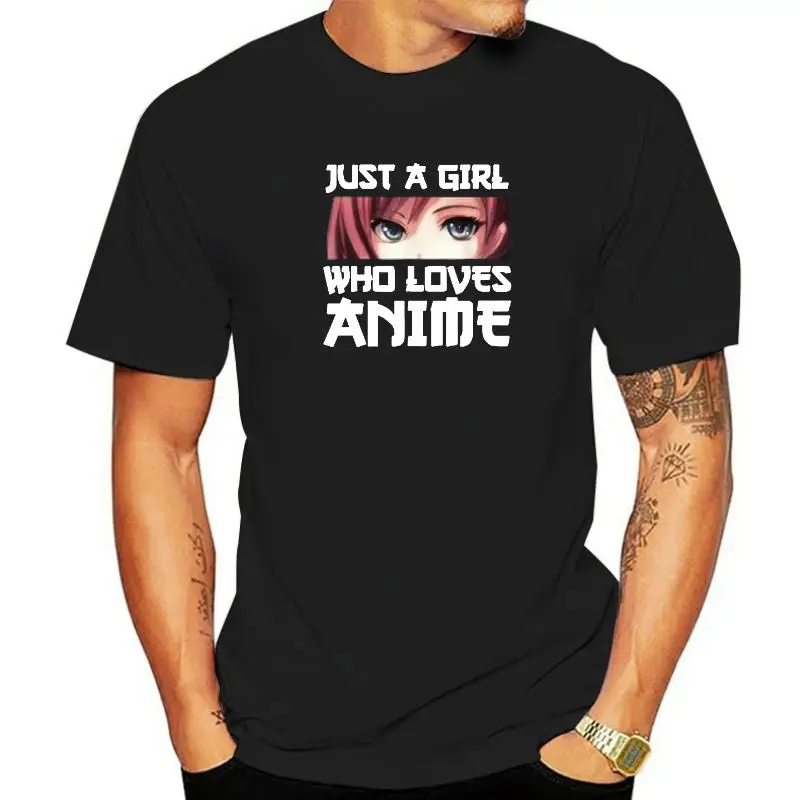 Просто девушка, которая любит аниме-футболки с графическим рисунком в стиле каваи