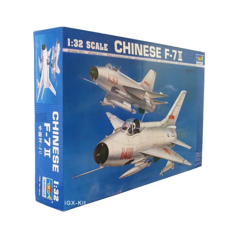 Трубач 02216 1: 32 Самолет-истребитель PLAAF J7 F-7 II, Военная сборка, Пластиковая игрушка, набор для сборки моделей ручной работы
