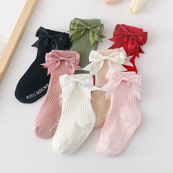 Носки в пол для новорожденных девочек с буквенным рисунком и бантом, нескользящие носки для прогулок для малышей, носки для экипажа для детей младенческого возраста  5